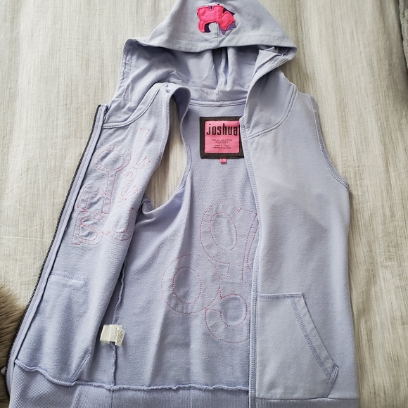 Joshua Perets vest - Picture 3 of 5